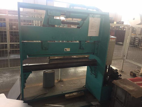 山东泰森压合机 专业制造异形特种设备，质量可靠价格合理